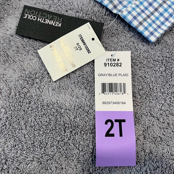 Kenneth Cole Reaction 4 Piece Set Size: 2T - Picture 5 of 6